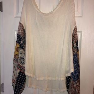 ❤️ Large blouse with flowy sleeves